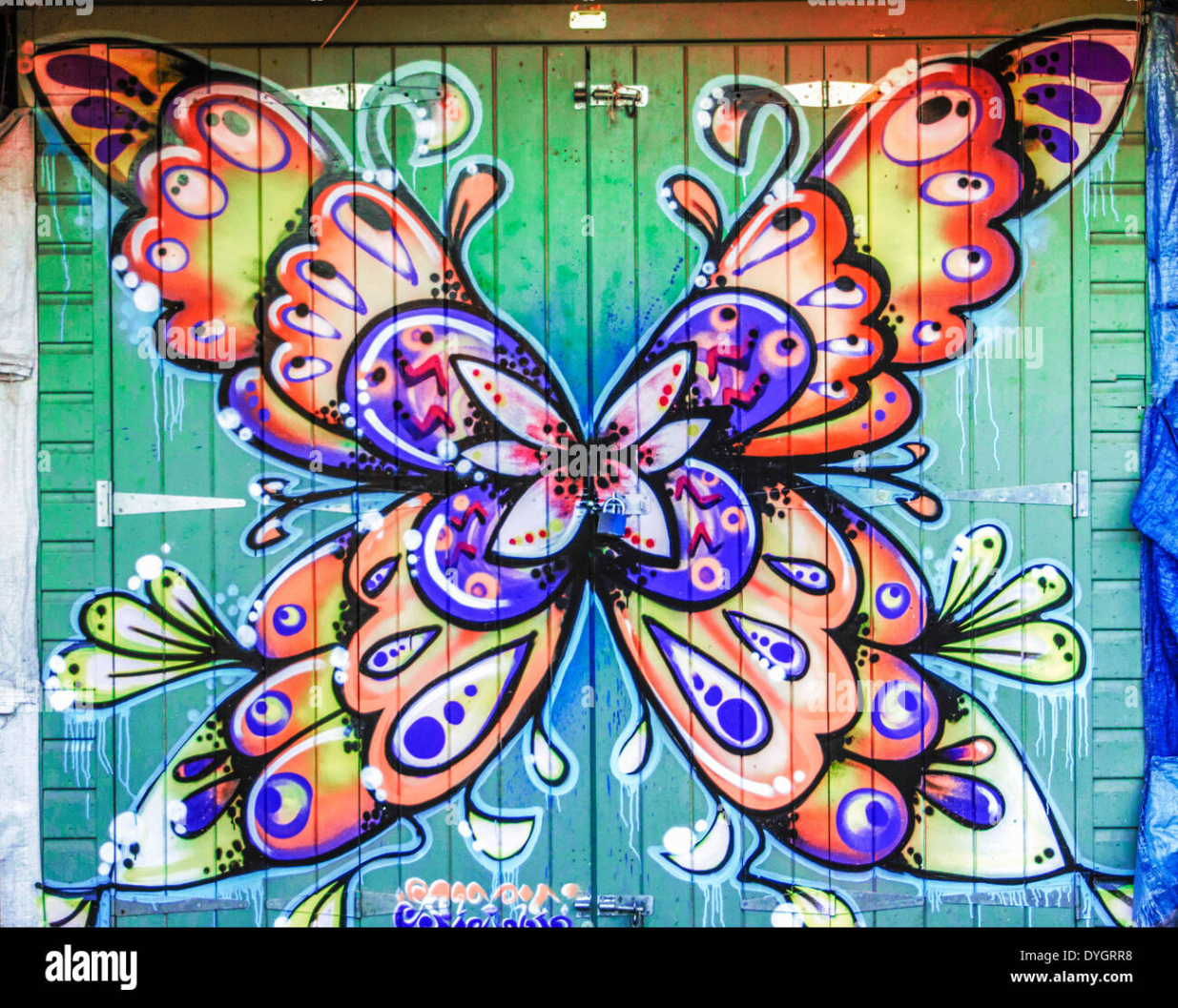 Butterfly graffiti hi-res stock photography and images - Alamy