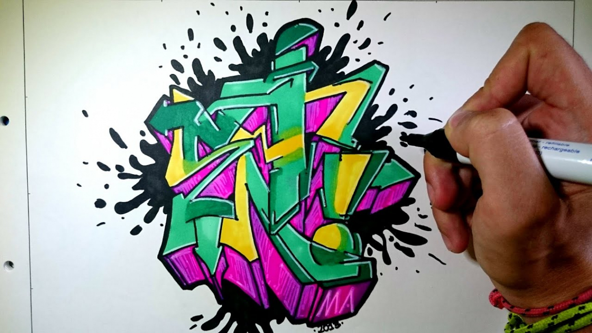 Drawing Graffiti Effects on paper E