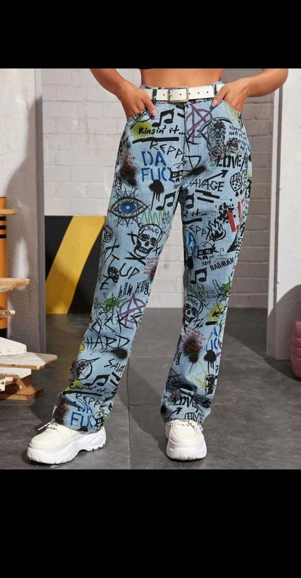 graffiti cool pants 🧟  Upcycle clothes, Diy clothes design