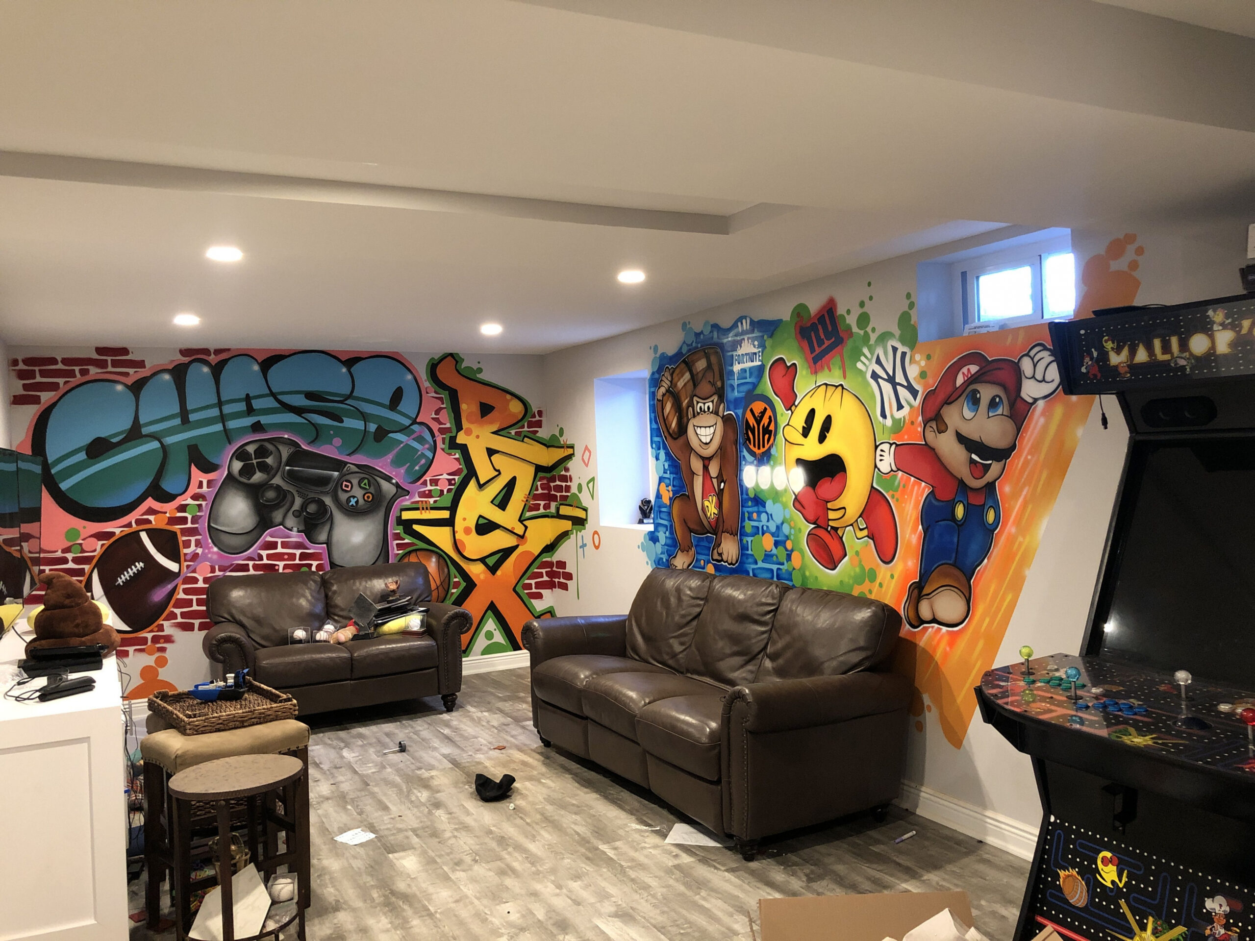 Graffiti game room  Retro games room, Arcade room, Gamer room