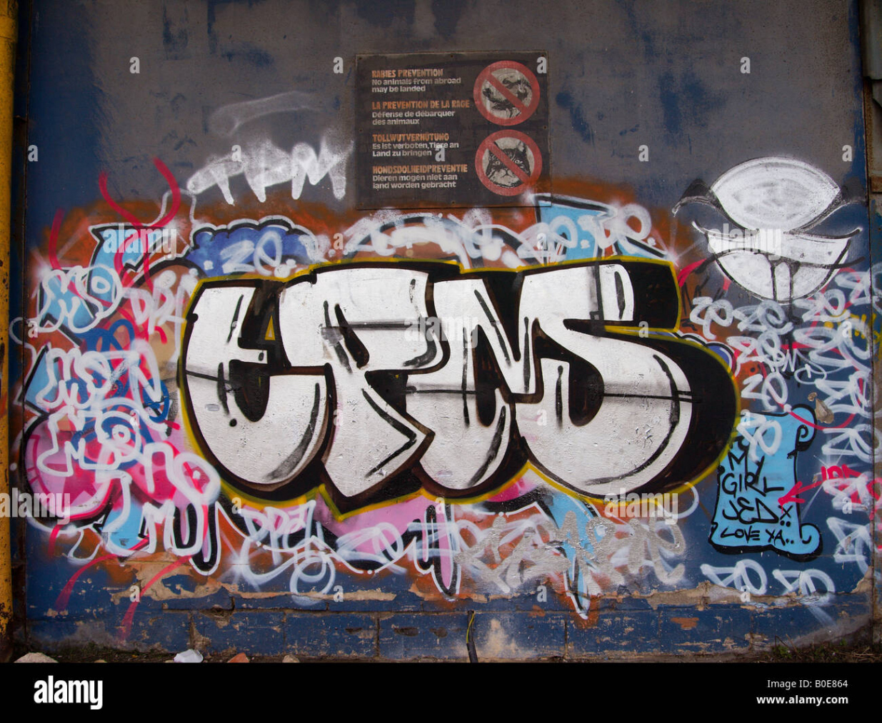 Graffiti wall tag tagging hi-res stock photography and images - Alamy