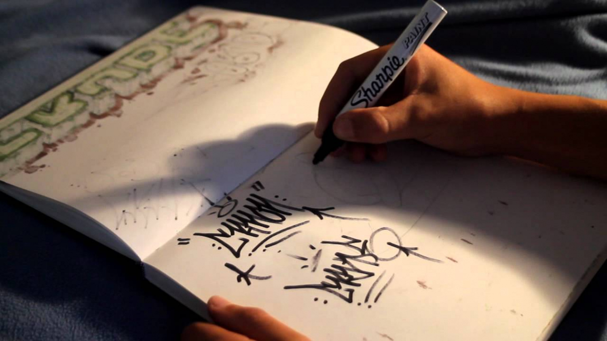 How to Draw Graffiti: Tag