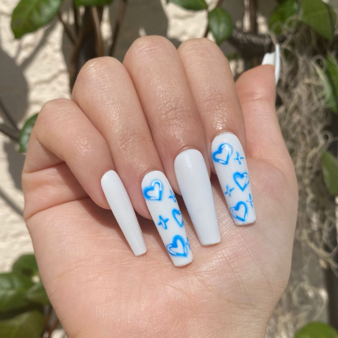 Neon blue graffiti hearts press on nails  Graffiti nails, White