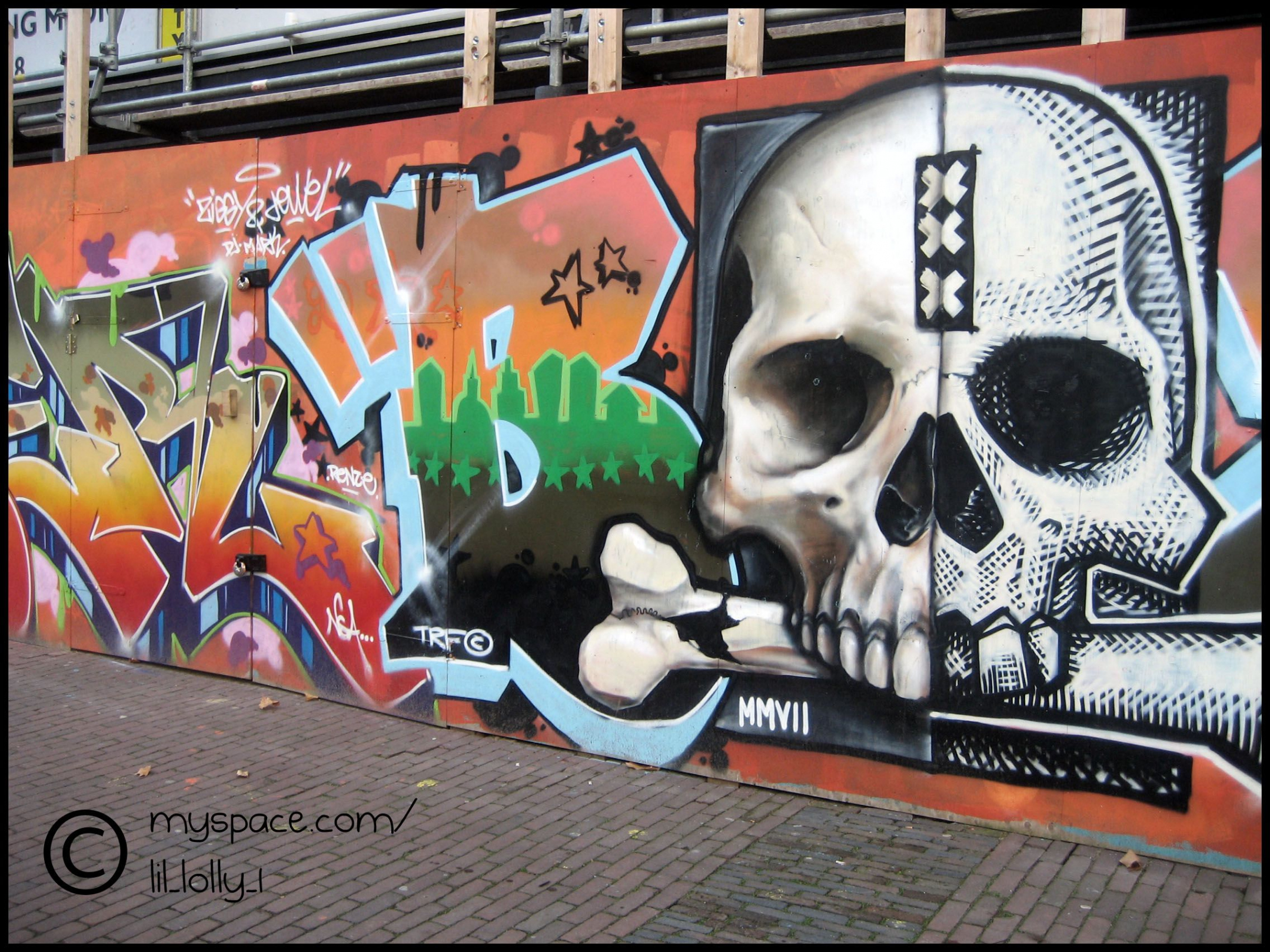 Skull Graffiti by stallardl  Graffiti drawing, Graffiti, Street art