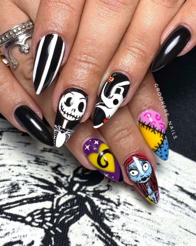 acrylic nightmare before christmas nails  Nightmare before