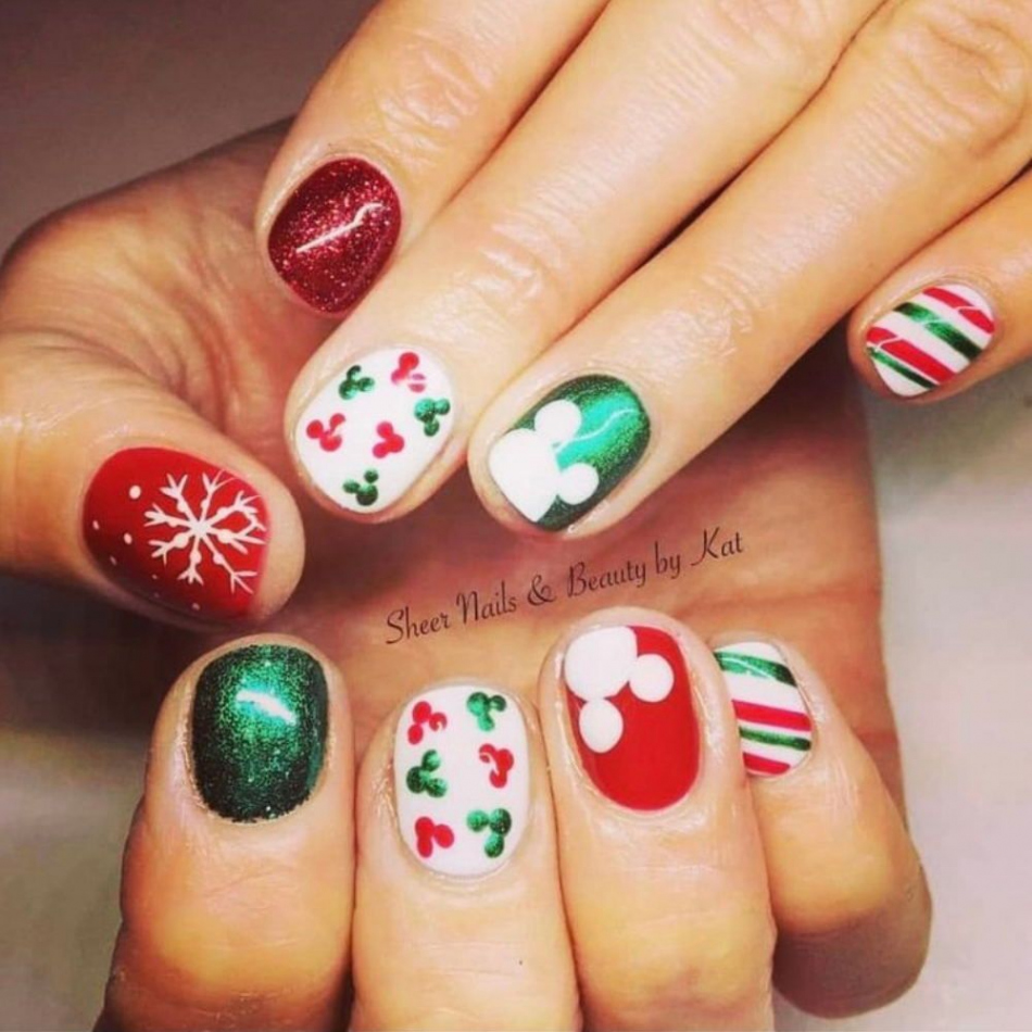 Beautiful Christmas Nail Designs On Short Nails - Social Beauty