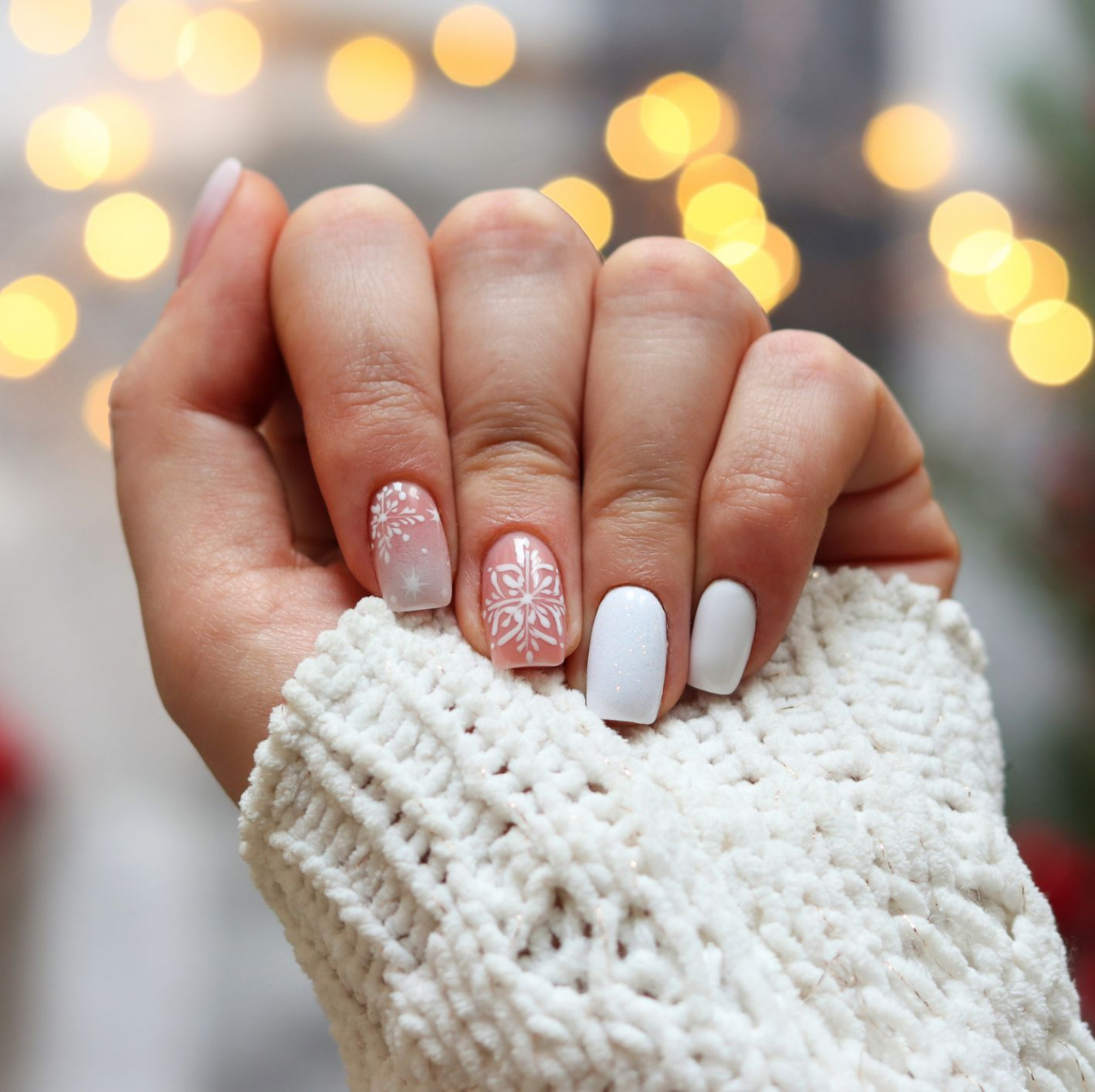 Christmas Nail Designs - Simple Christmas Nail Art Ideas