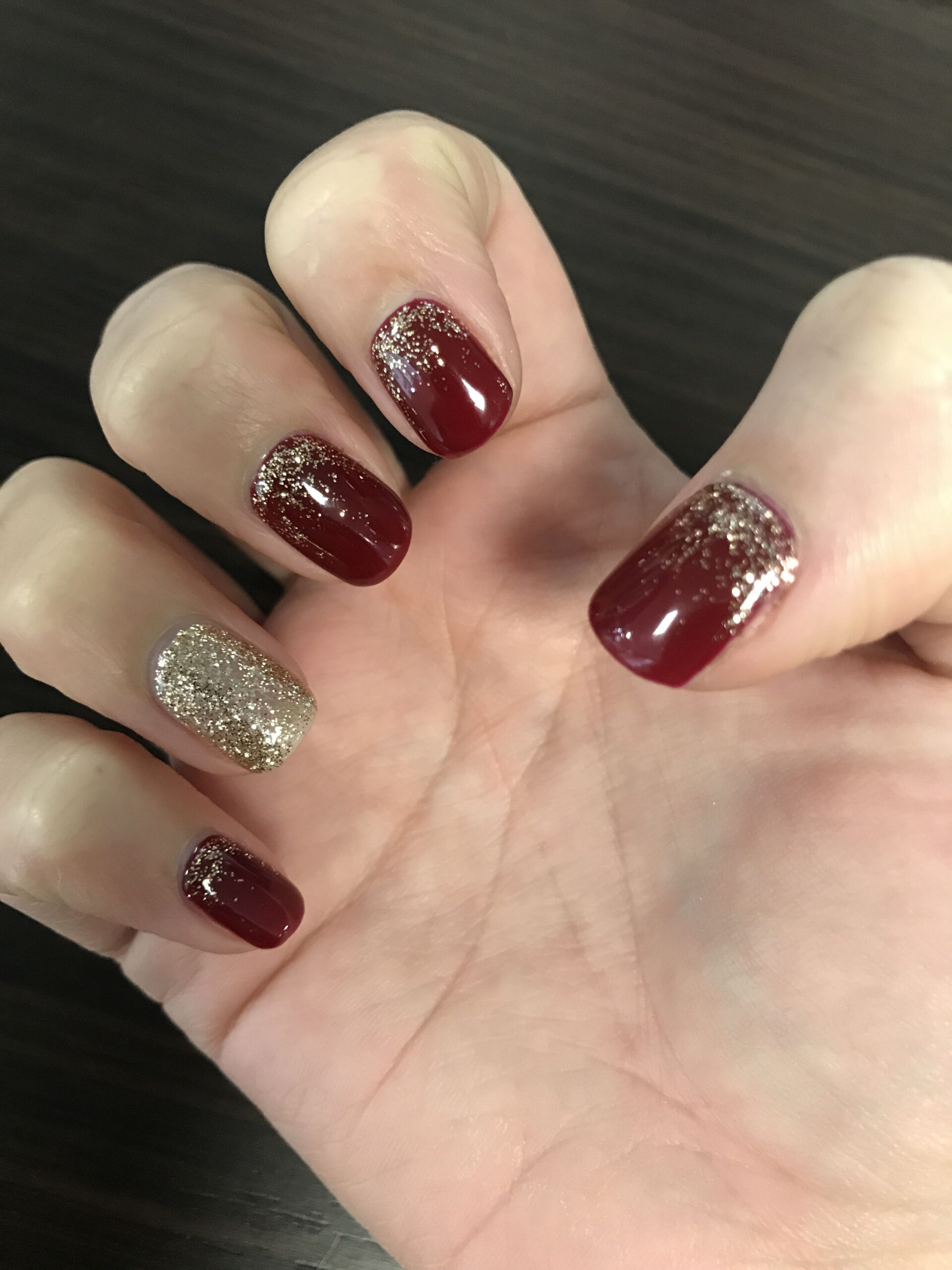 Christmas Nails  Red and gold nails, Red nails glitter, Christmas