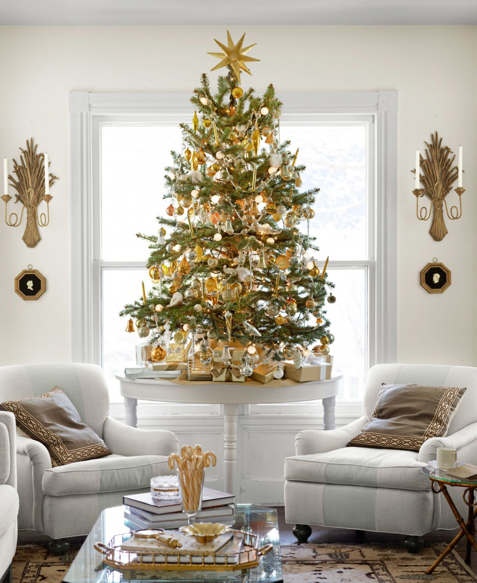 Cozy and Chic Neutral Christmas Decor Ideas