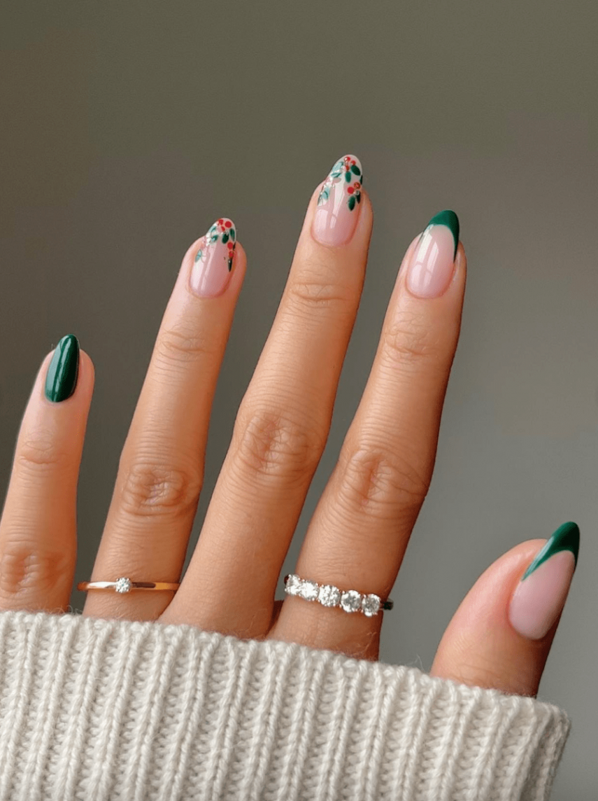 Cute Christmas Nails Ideas + Holiday Nail Art Designs for