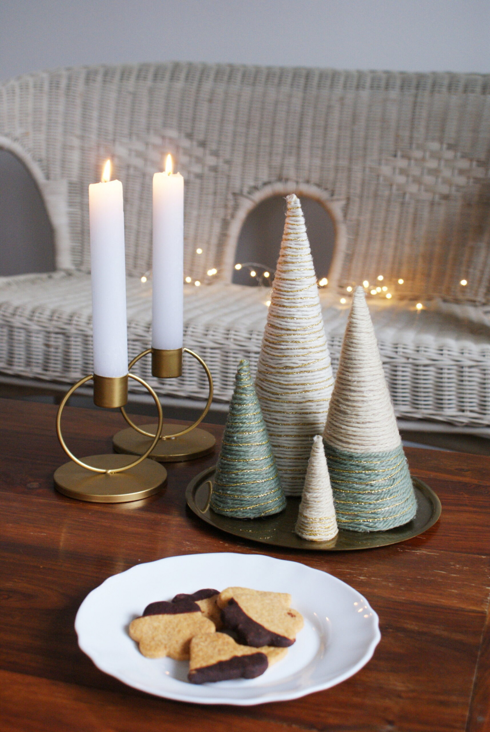 DIY YARN CHRISTMAS TREES (EASY & LAST MINUTE DECORATION IDEA