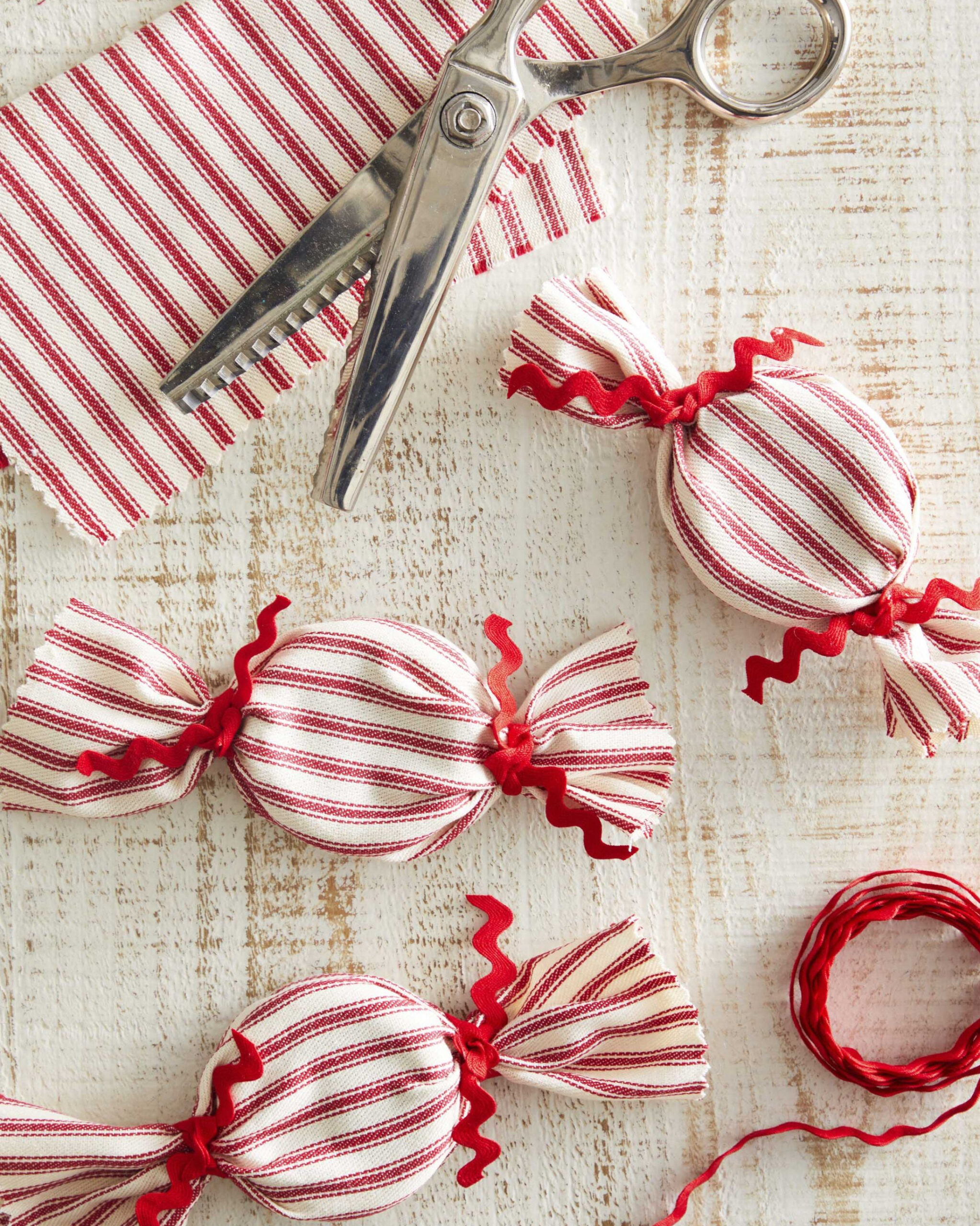 Easy DIY Christmas Crafts for Adults to Make in