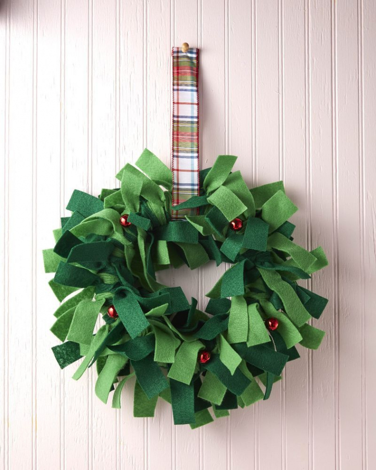 Easy DIY Christmas Crafts for Adults to Make in