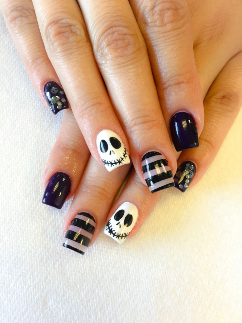 Halloween Nails  Halloween nail designs, Pretty nails, Halloween