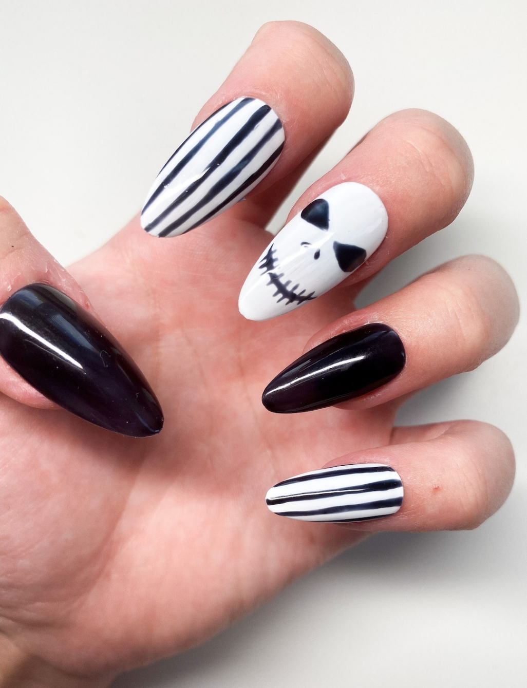 Halloween Nails The Nightmare Before Christmas Nails The - Etsy