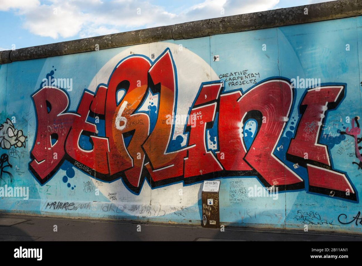 Lettering BERLIN, East Side Gallery, Friedrichshain, Berlin