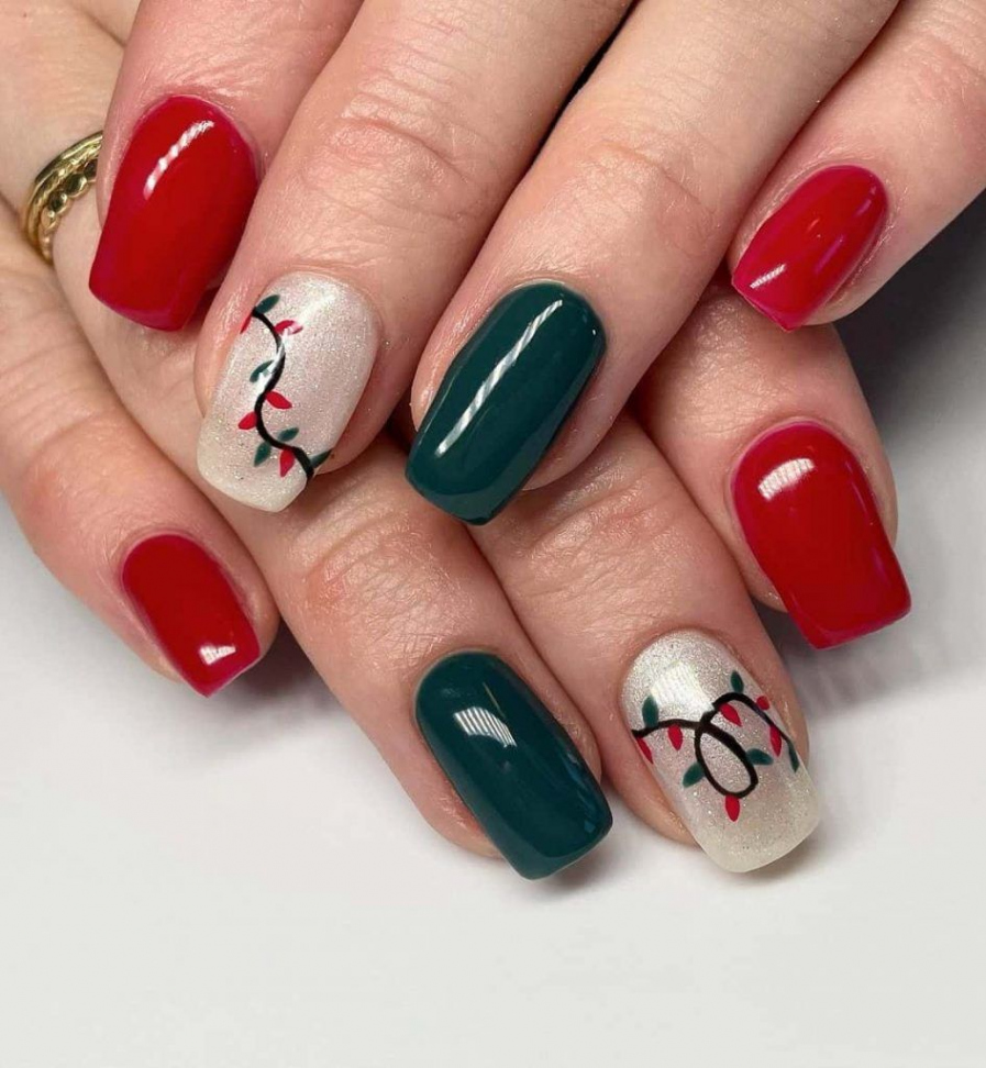 + Red And Green Nails For Christmas  Christmas Nail Designs To