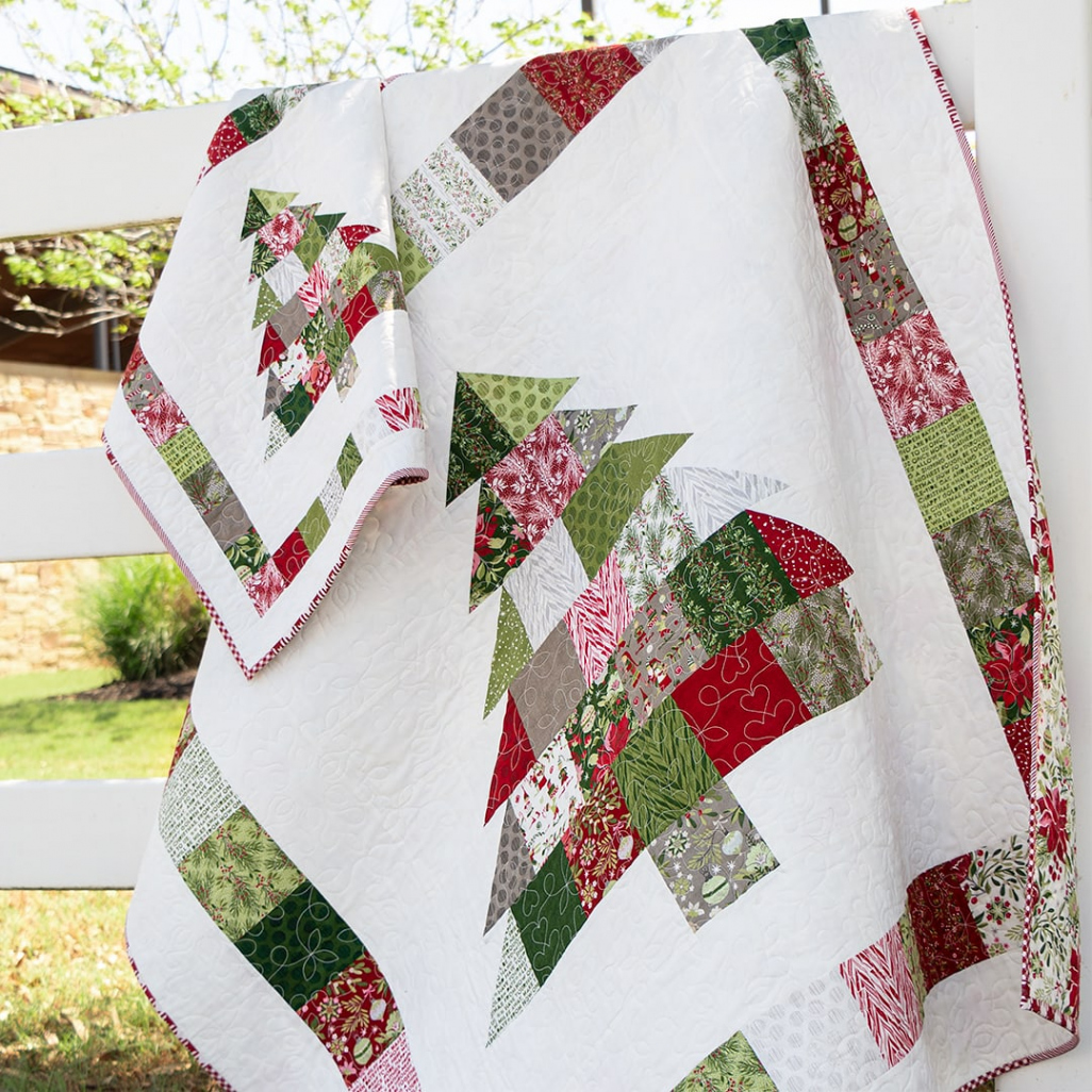 Shortcut Quilt: Charming Christmas - FREE Charm Pack Pattern - The