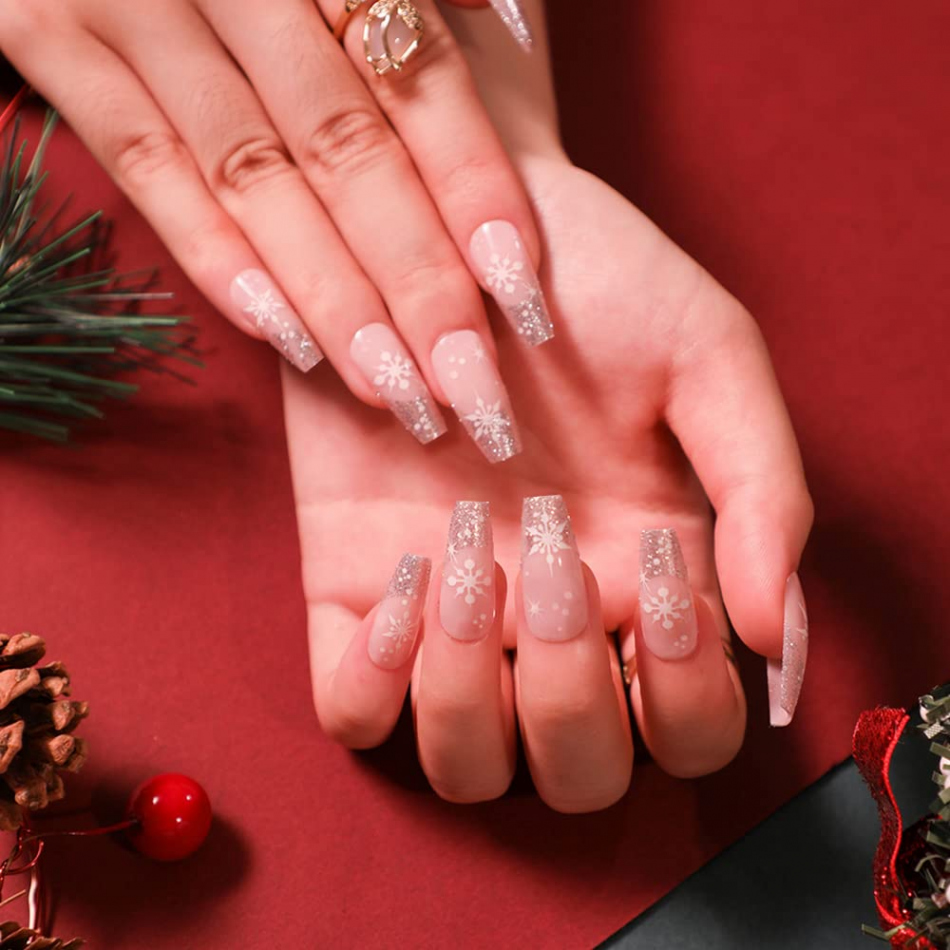 Snowflakes Christmas Nails for Sticking, Long Medium Coffin, KXAMELIE Nude  Fake Nail Design with Glitter Acrylic Nails, Full Cover Nails, Stick-On