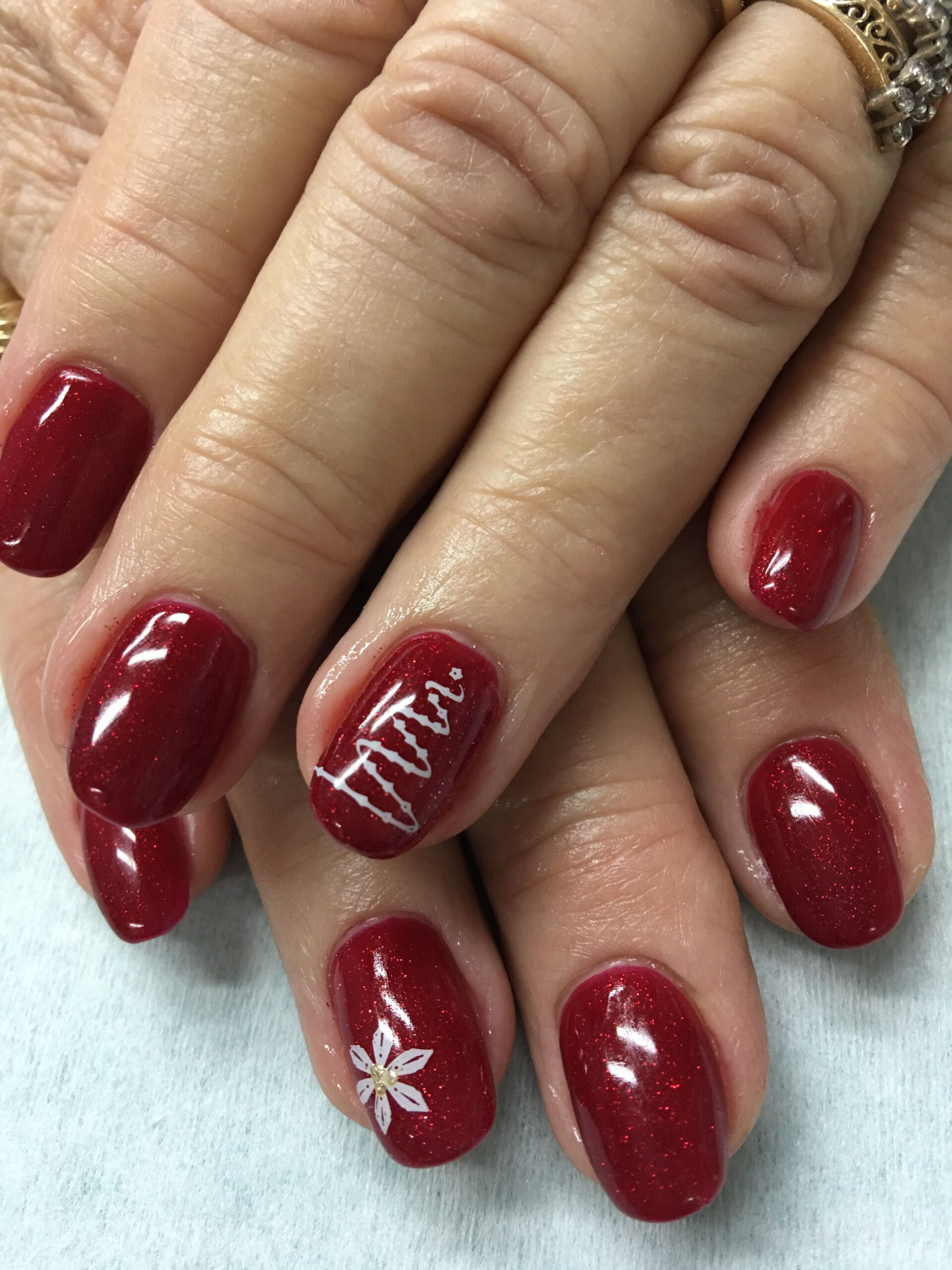 Sparkle Red Christmas Stamped Christmas Tree gel nails  Rote