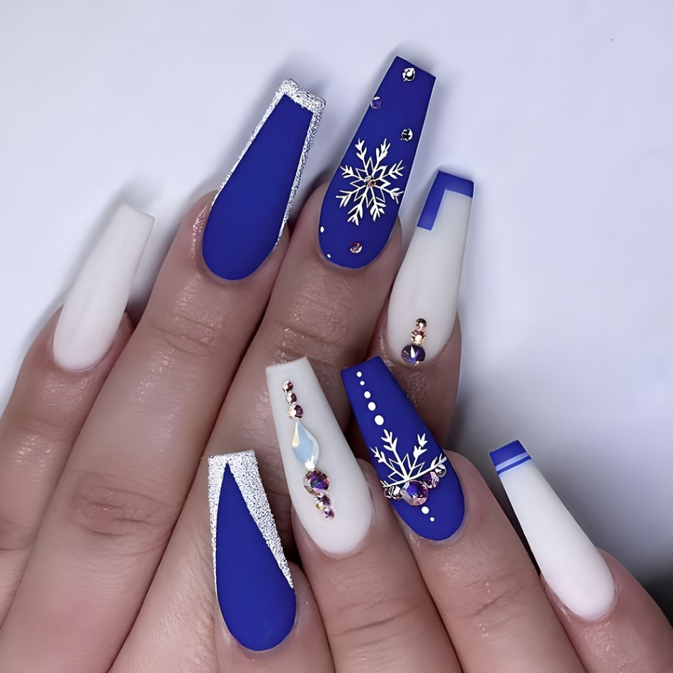 Stück Matte Long Coffin Fake Nails, Blaue Und Weiße Press On Nails Mit  Rhinestone Design, Weihnachts-Schneeflocken-Falschnägel Für Frauen Mädchen