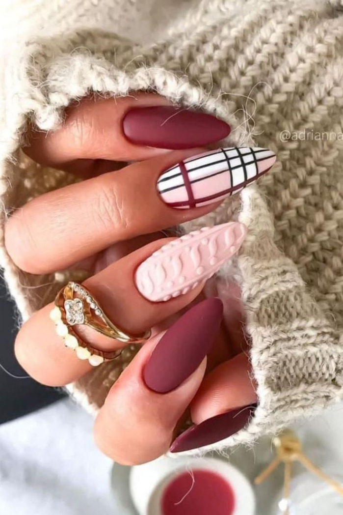 Top Winter nails  trends for Christmas nails design