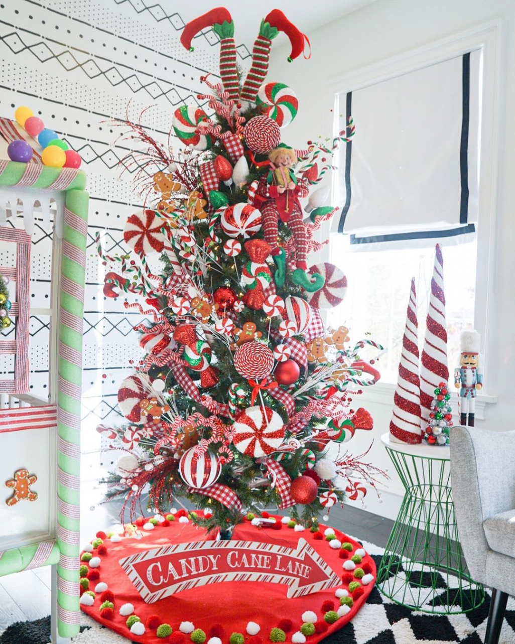 Unique Christmas Trees: Creative Ideas To Copy - Lulus